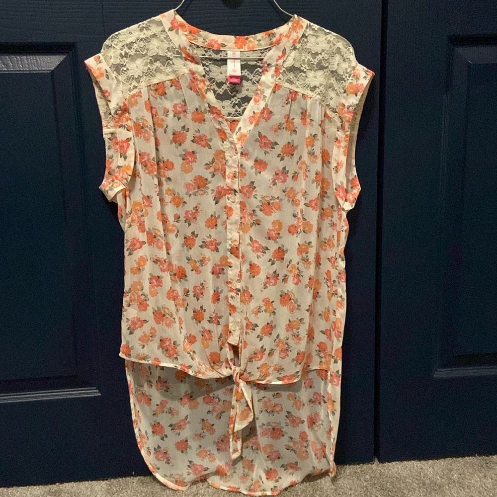 No Boundaries Floral Top